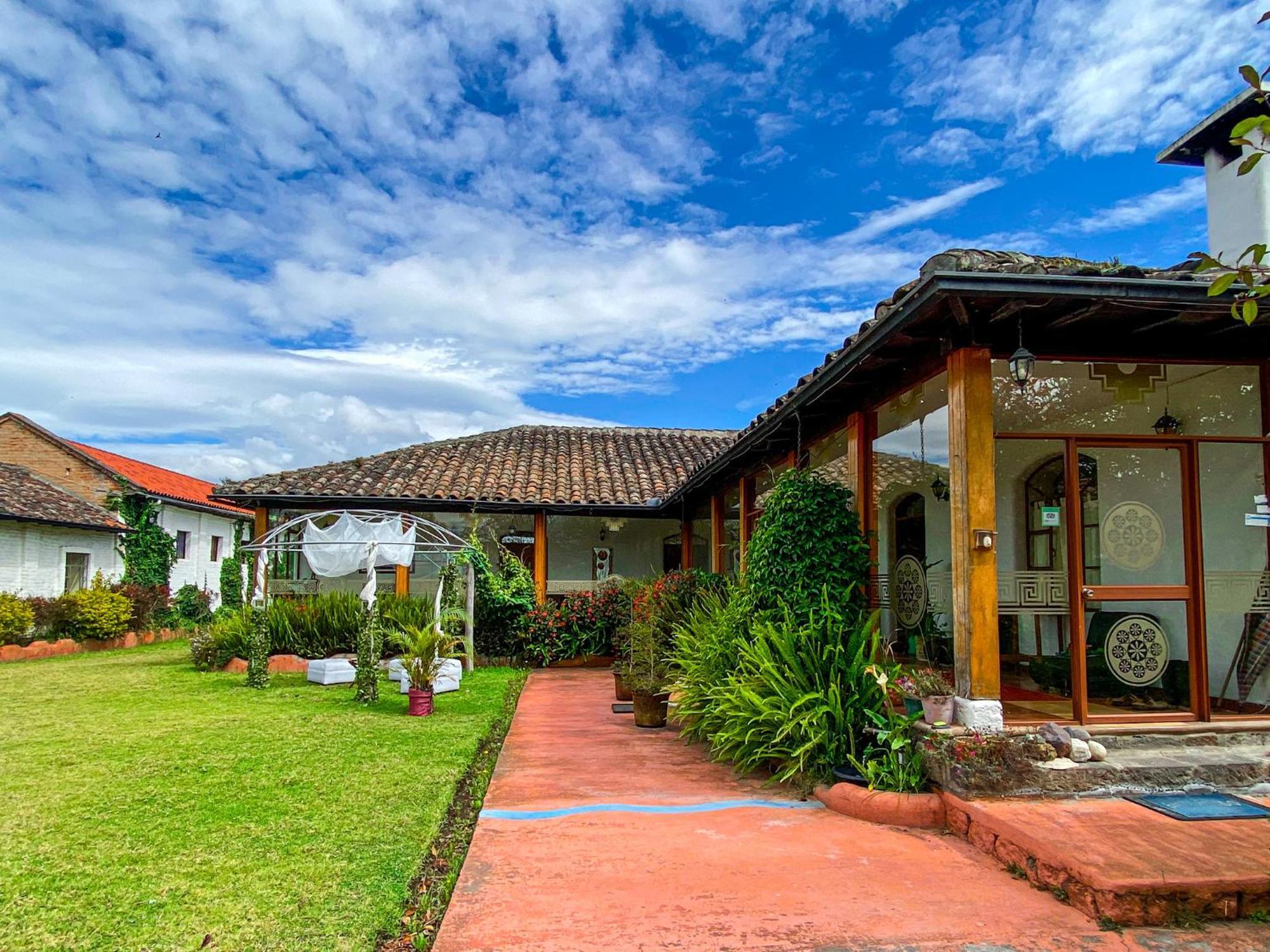Hosteria Oro Azul Cotacachi Exterior photo